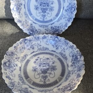2 Arcopal Honorine Scalloped Edge Blue White Soup or Cereal Bowls France 7 READ